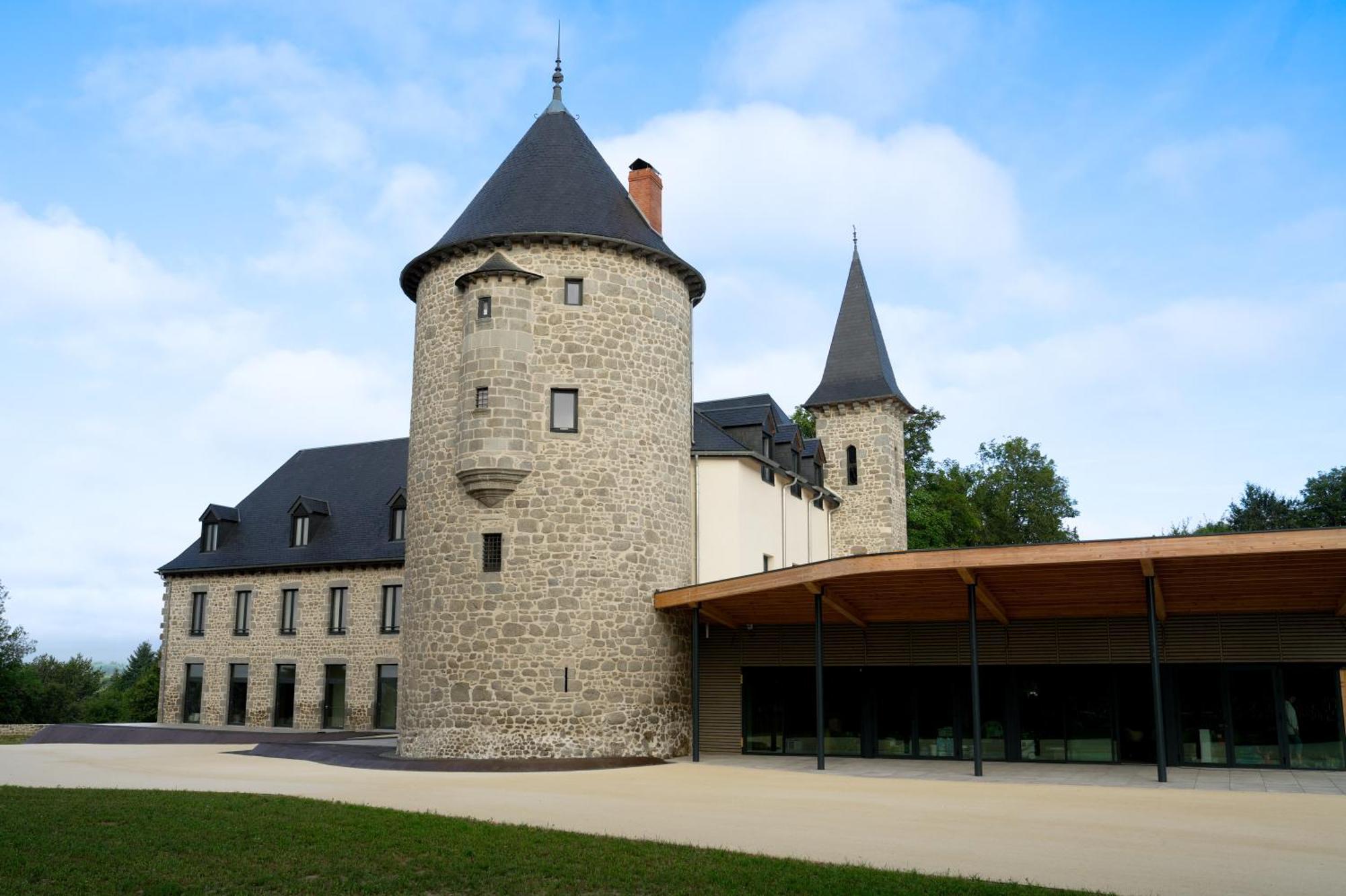 Chateau Du Theil Юссель Экстерьер фото